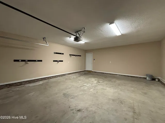 $2,000 | 804 Pine Valley Court, Jacksonville, NC 28546