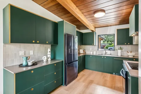 $4,388,000 | 748 Kendall Avenue, Palo Alto, CA 94306