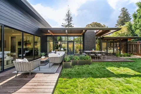 $4,388,000 | 748 Kendall Avenue, Palo Alto, CA 94306