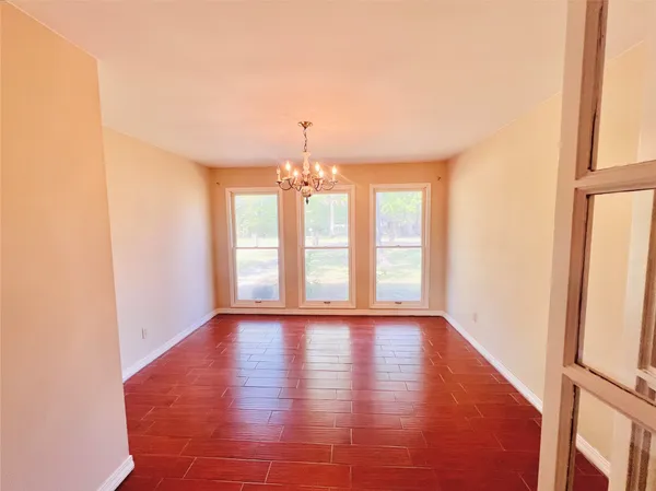 $549,900 | 204 Primrose Lane, Hemphill, TX 75948
