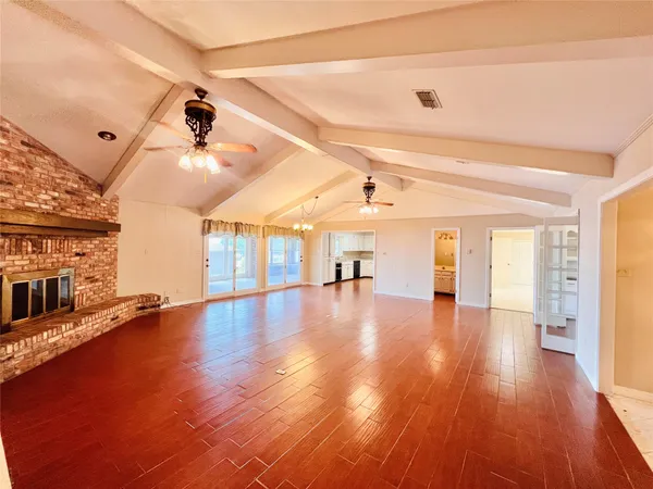 $549,900 | 204 Primrose Lane, Hemphill, TX 75948