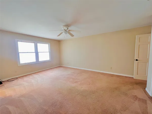 $549,900 | 204 Primrose Lane, Hemphill, TX 75948