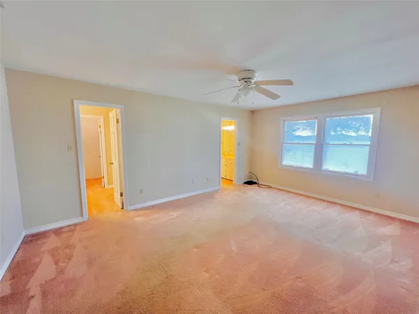 $549,900 | 204 Primrose Lane, Hemphill, TX 75948