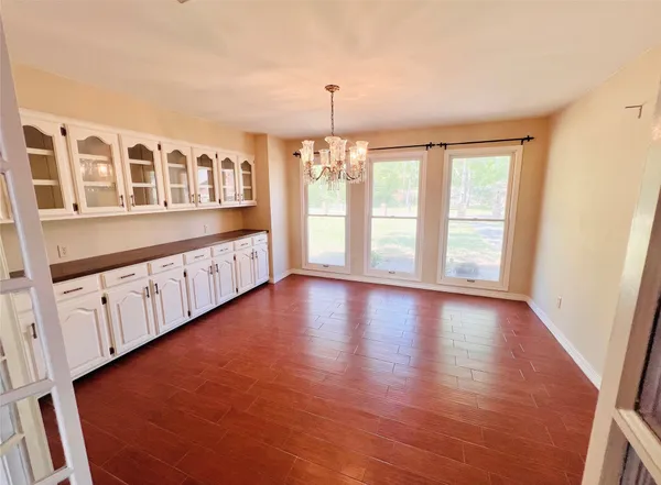 $549,900 | 204 Primrose Lane, Hemphill, TX 75948