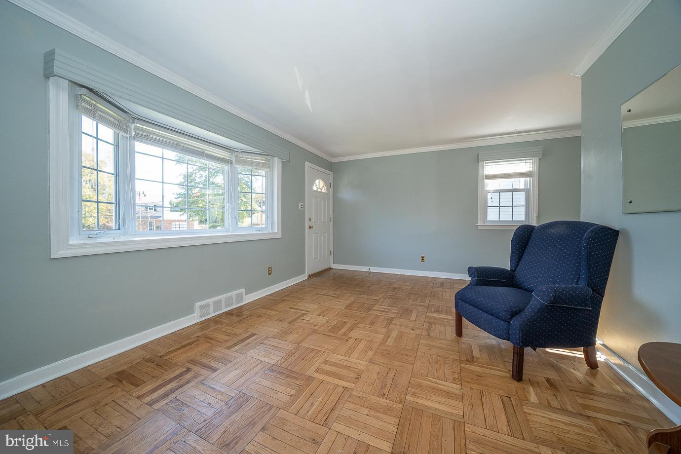 28 Delmont Road Newtown Square, PA 19073 - Photo 11 of 65 Living Room
