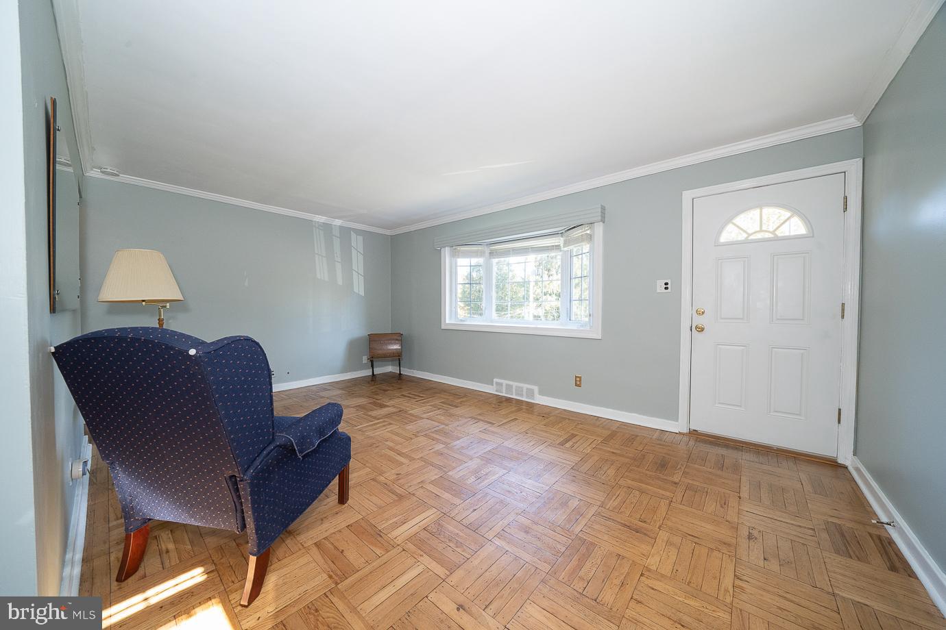 28 Delmont Road Newtown Square, PA 19073 - Photo 13 of 65 Living Room