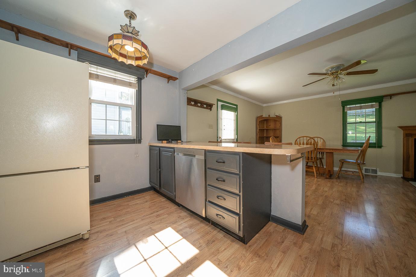 28 Delmont Road Newtown Square, PA 19073 - Photo 30 of 65 Kitchen
