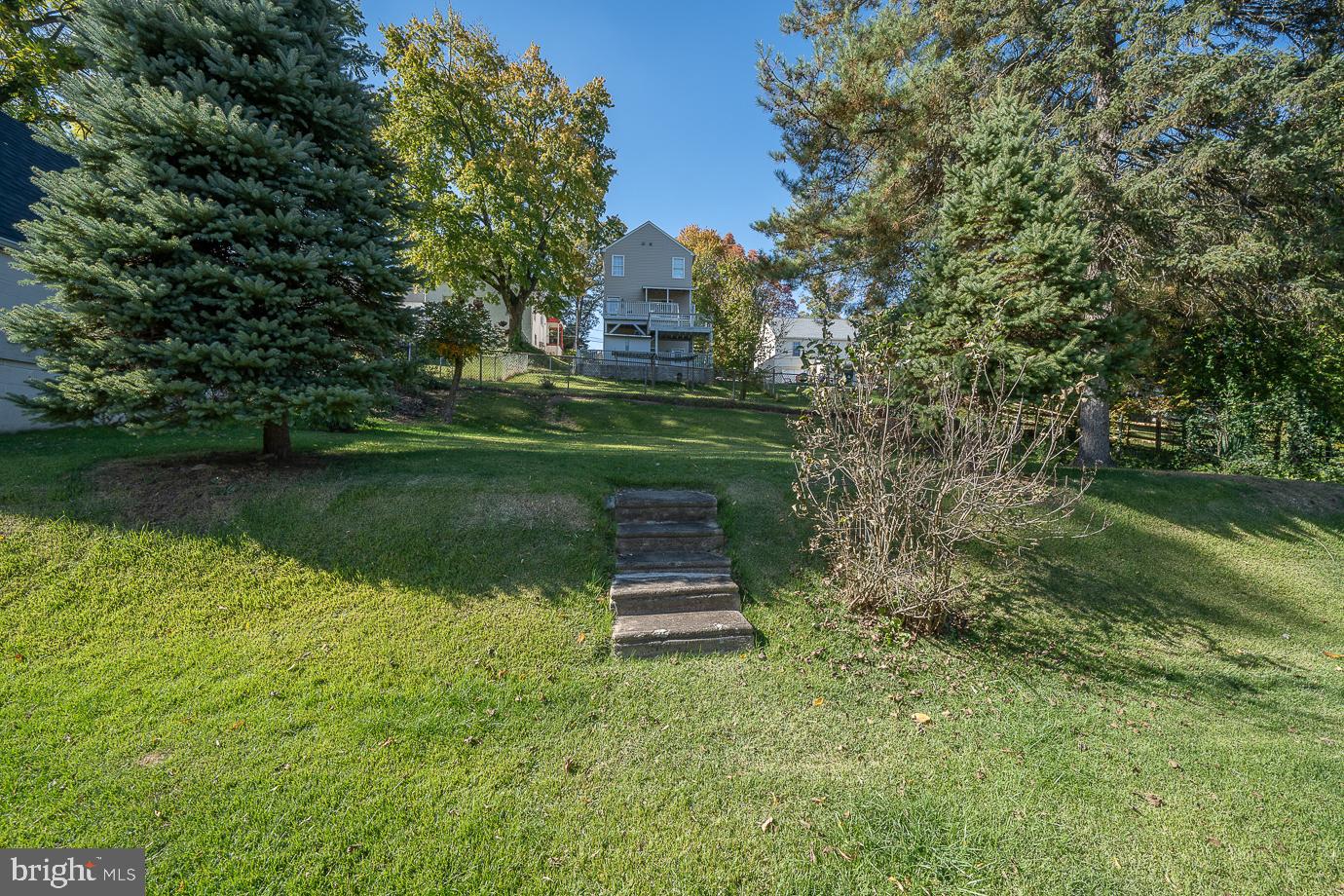 28 Delmont Road Newtown Square, PA 19073 - Photo 57 of 65 Backyard