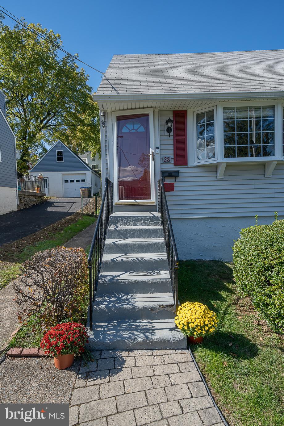 28 Delmont Road Newtown Square, PA 19073 - Photo 6 of 65 Gallery Image 6