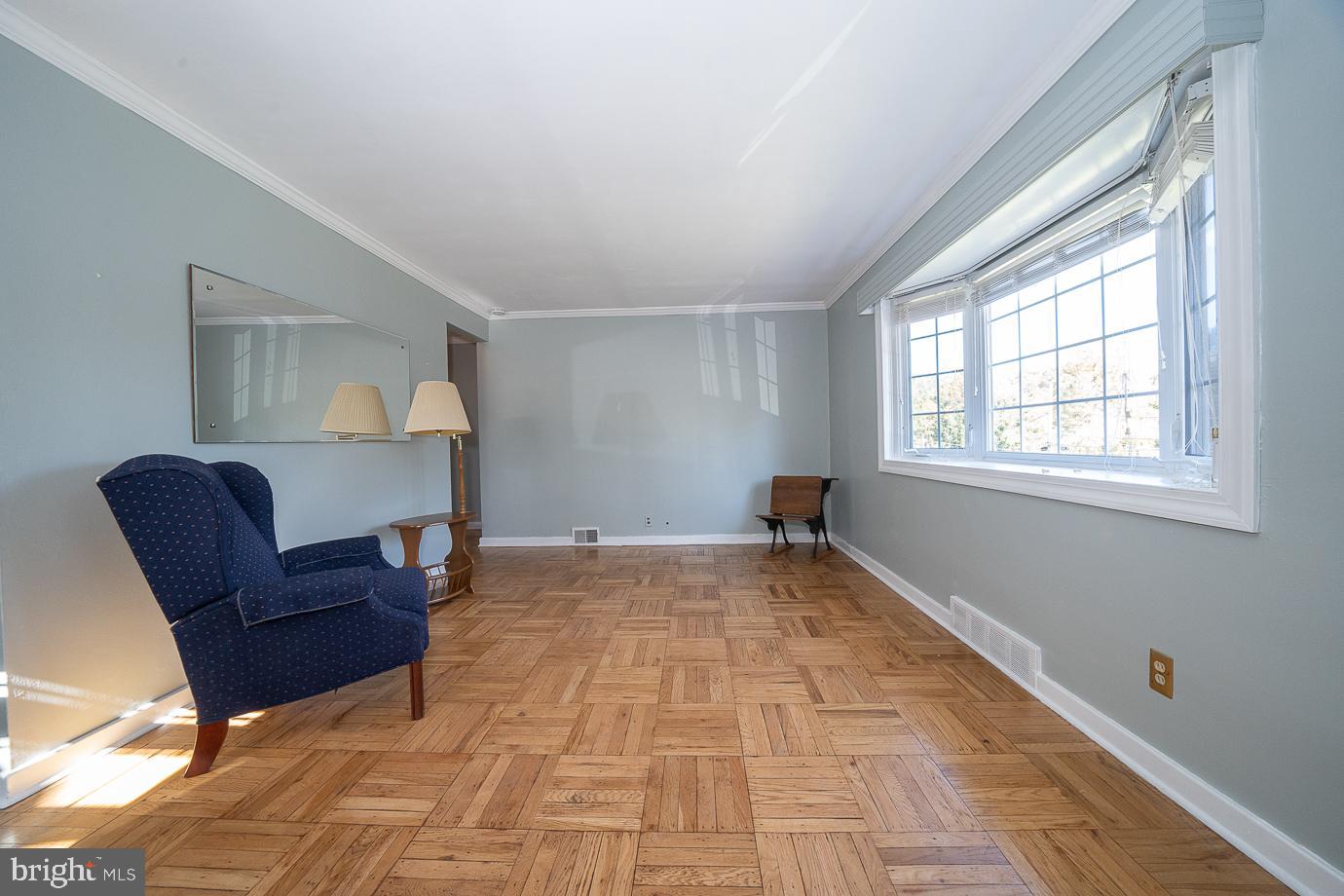 28 Delmont Road Newtown Square, PA 19073 - Photo 9 of 65 Living Room