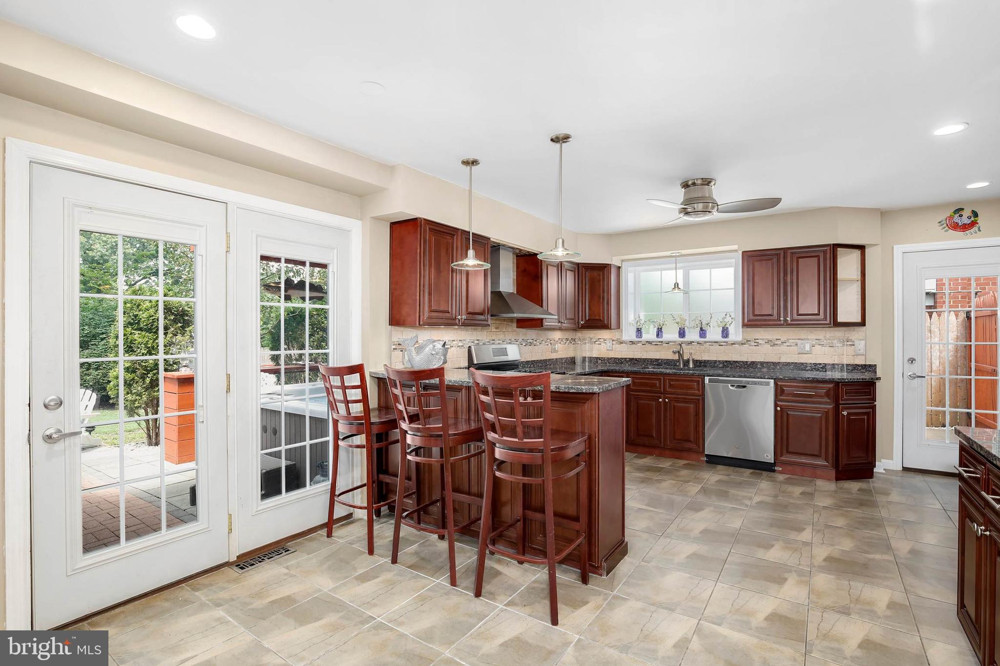 3913 Parsons Road Chevy Chase, MD 20815 - Photo 9 of 33 Gallery Image 9