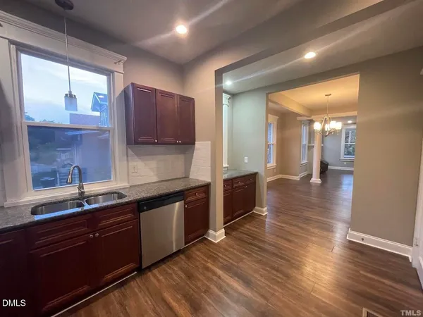 $300,000 | 307 East 5th Street, Burlington, NC 27215