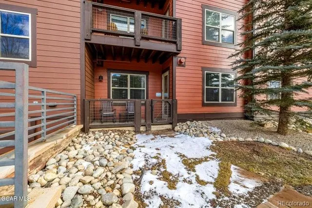 a view of a building with a outdoor space