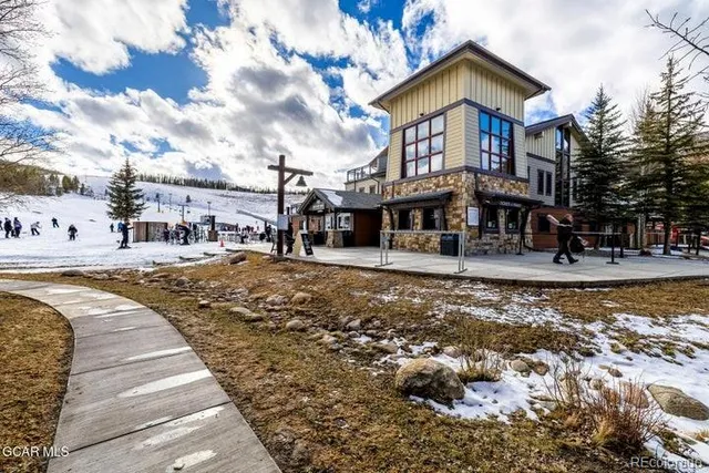 a front view of a building