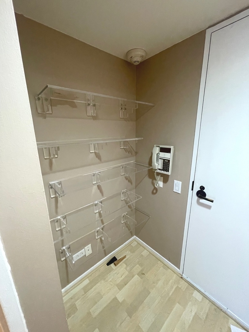 175 East Delaware Place, Unit 5108 Chicago, IL 60611 - Photo 9 of 14