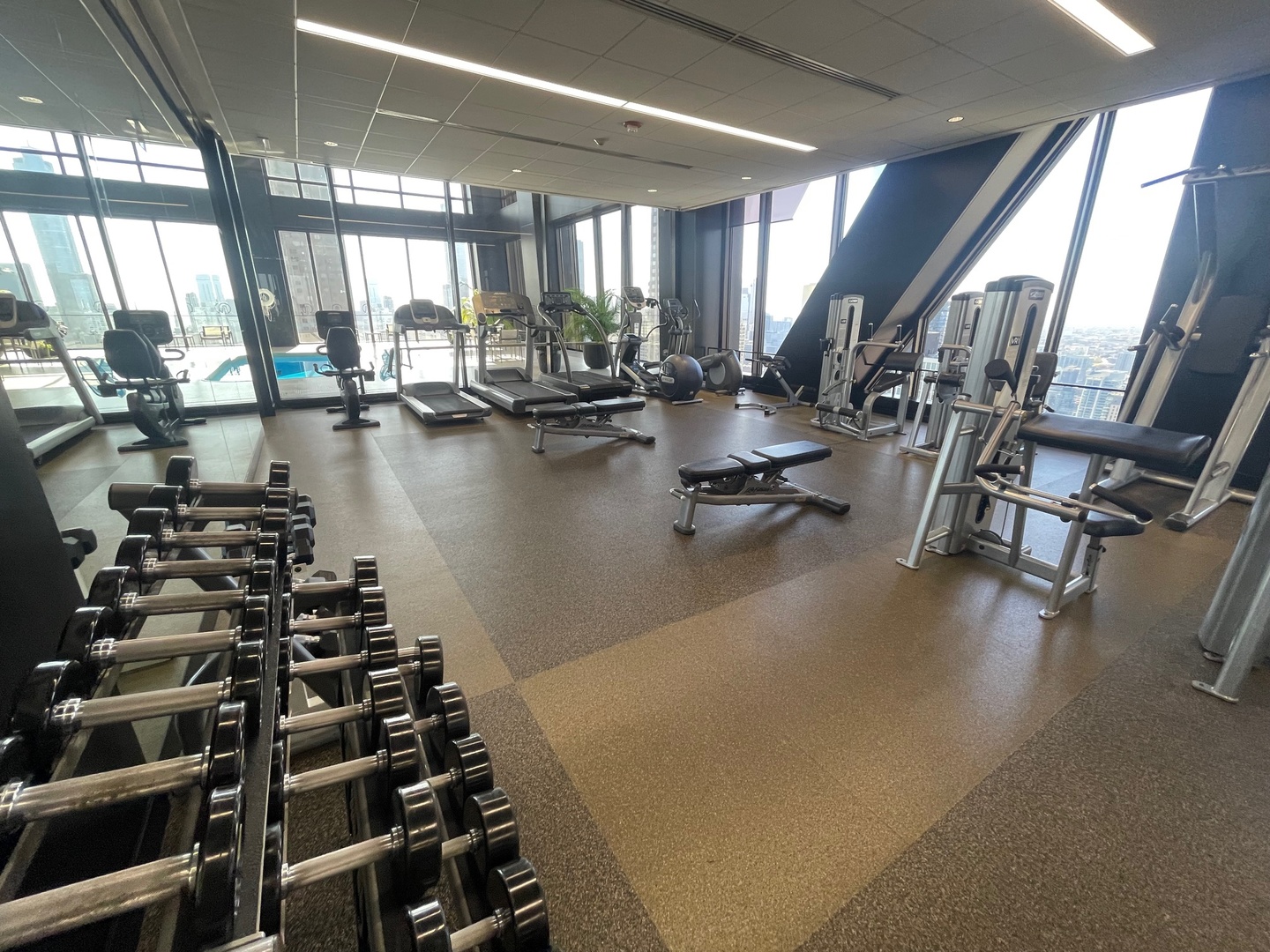 175 East Delaware Place, Unit 5108 Chicago, IL 60611 - Photo 10 of 14