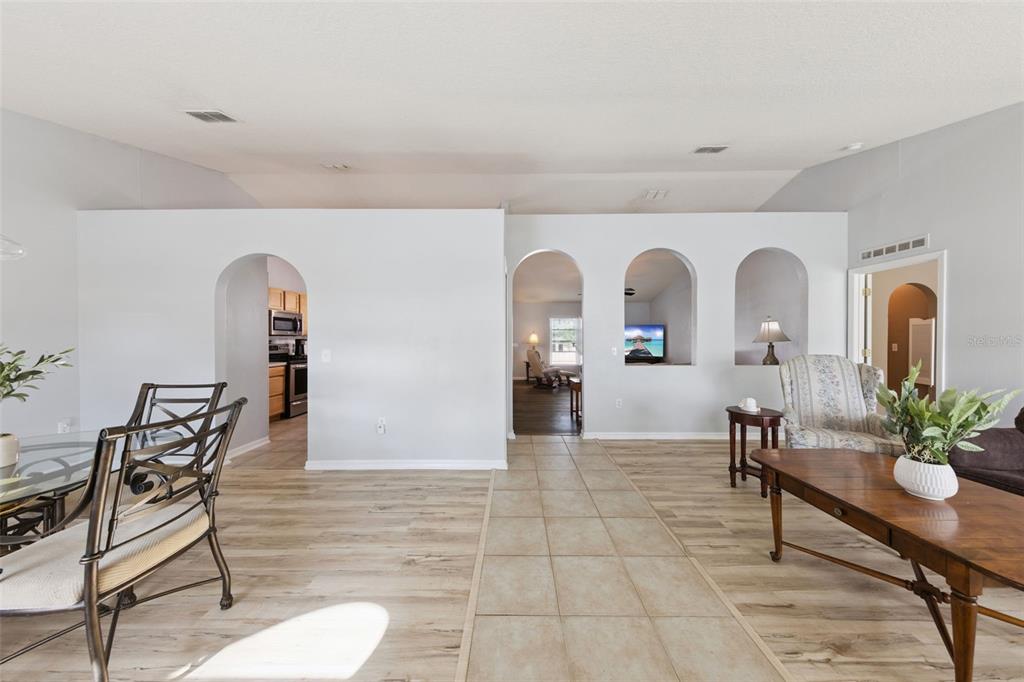 1819 Sunset Ridge Drive Mascotte, FL 34753 - Photo 4 of 31