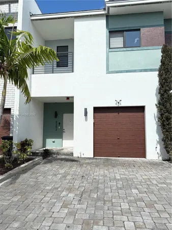 $3,500 | 4393 Northwest 9th Street, Unit 4393, Plantation, FL 33317
