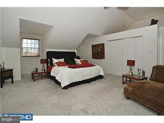 1677 Woodland Road Rydal, PA 19046 - Photo 8 of 12 Bedroom - Main