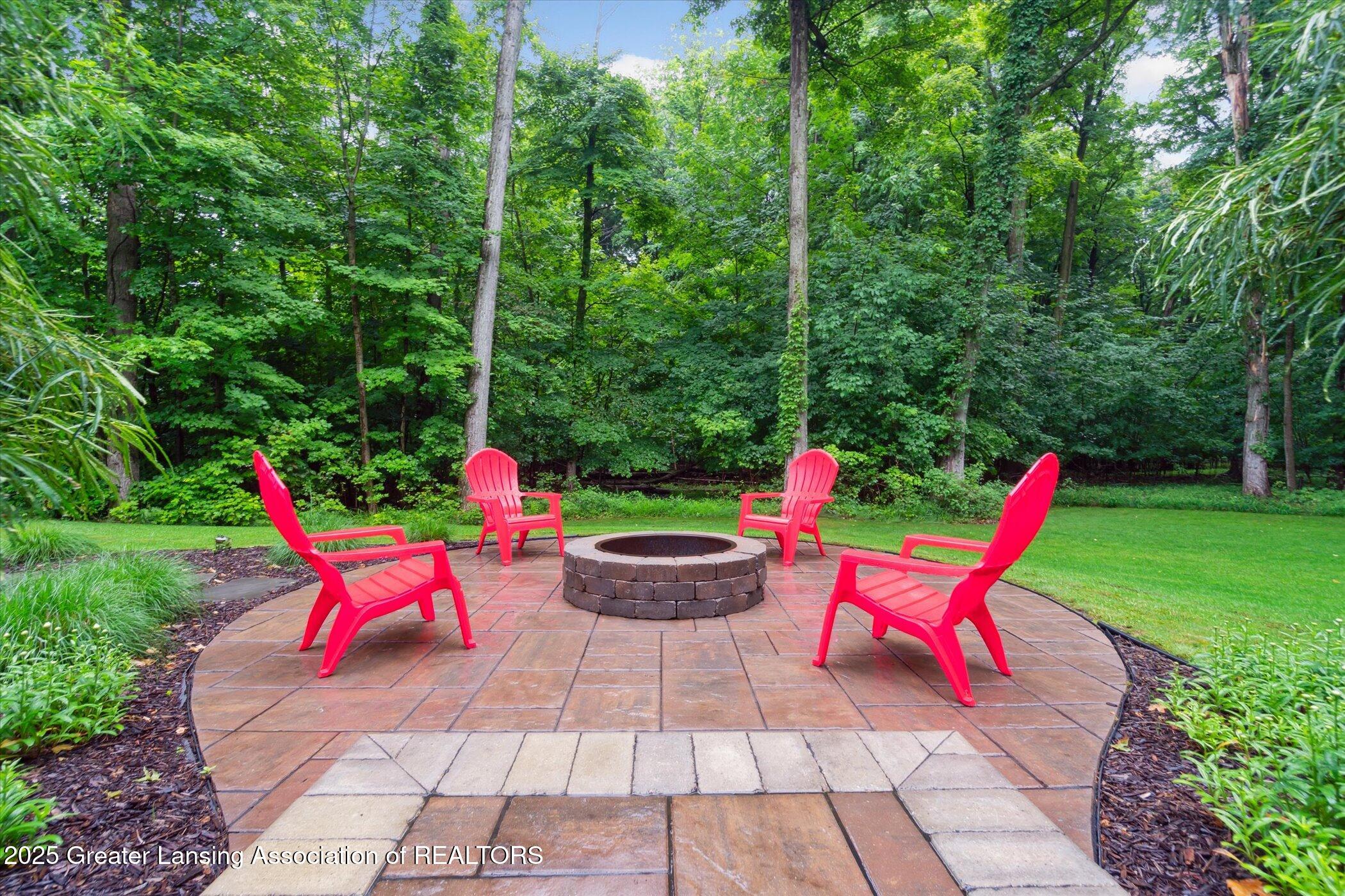 3901 West Howe Road Dewitt, MI 48820 - Photo 45 of 70 50-3901-W-Howe-Rd-DeWitt-MI-48820-Window