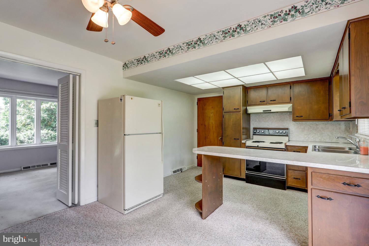 1053 Nissley Road Lancaster, PA 17601 - Photo 13 of 29 Gallery Image 13