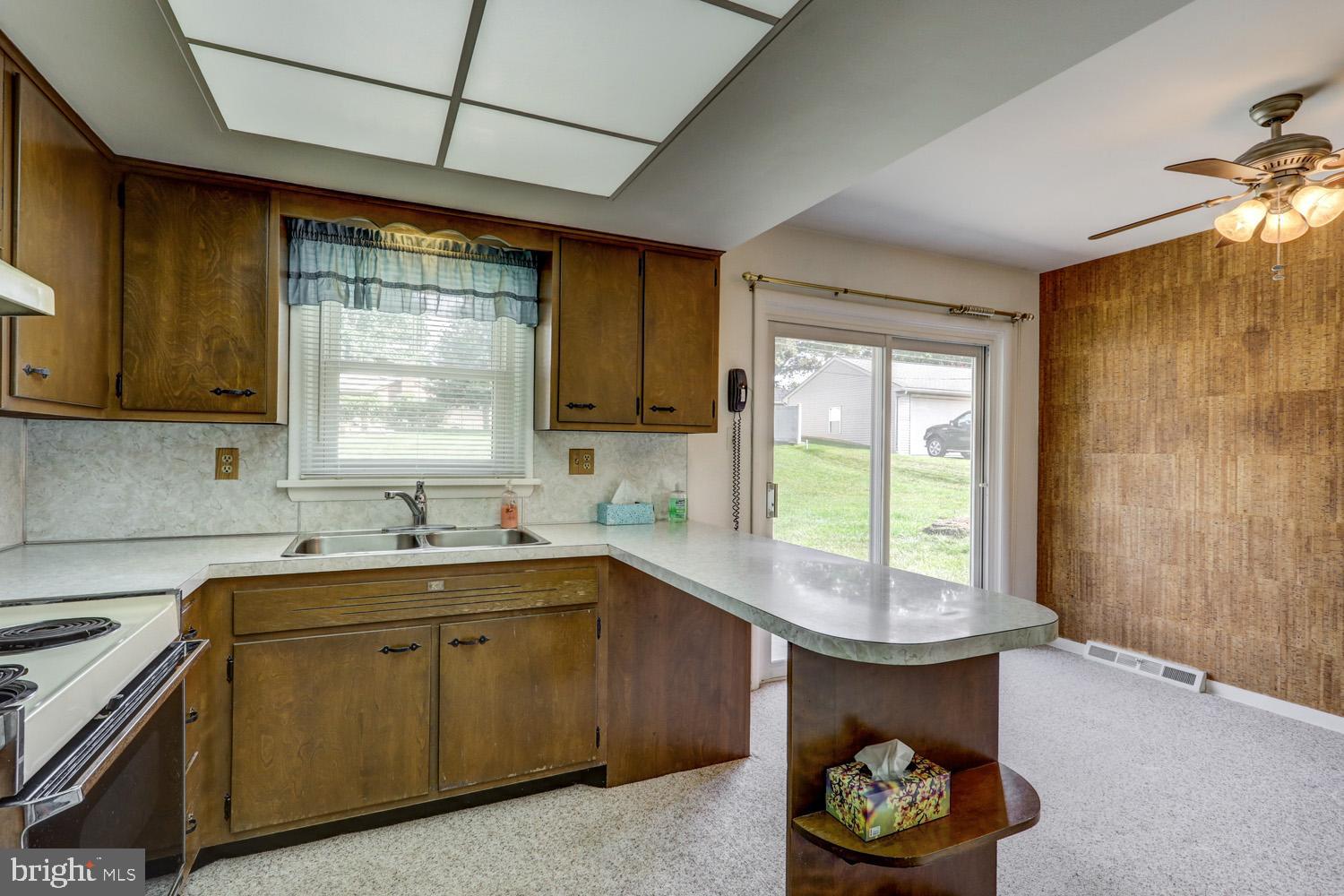 1053 Nissley Road Lancaster, PA 17601 - Photo 15 of 29 Gallery Image 15