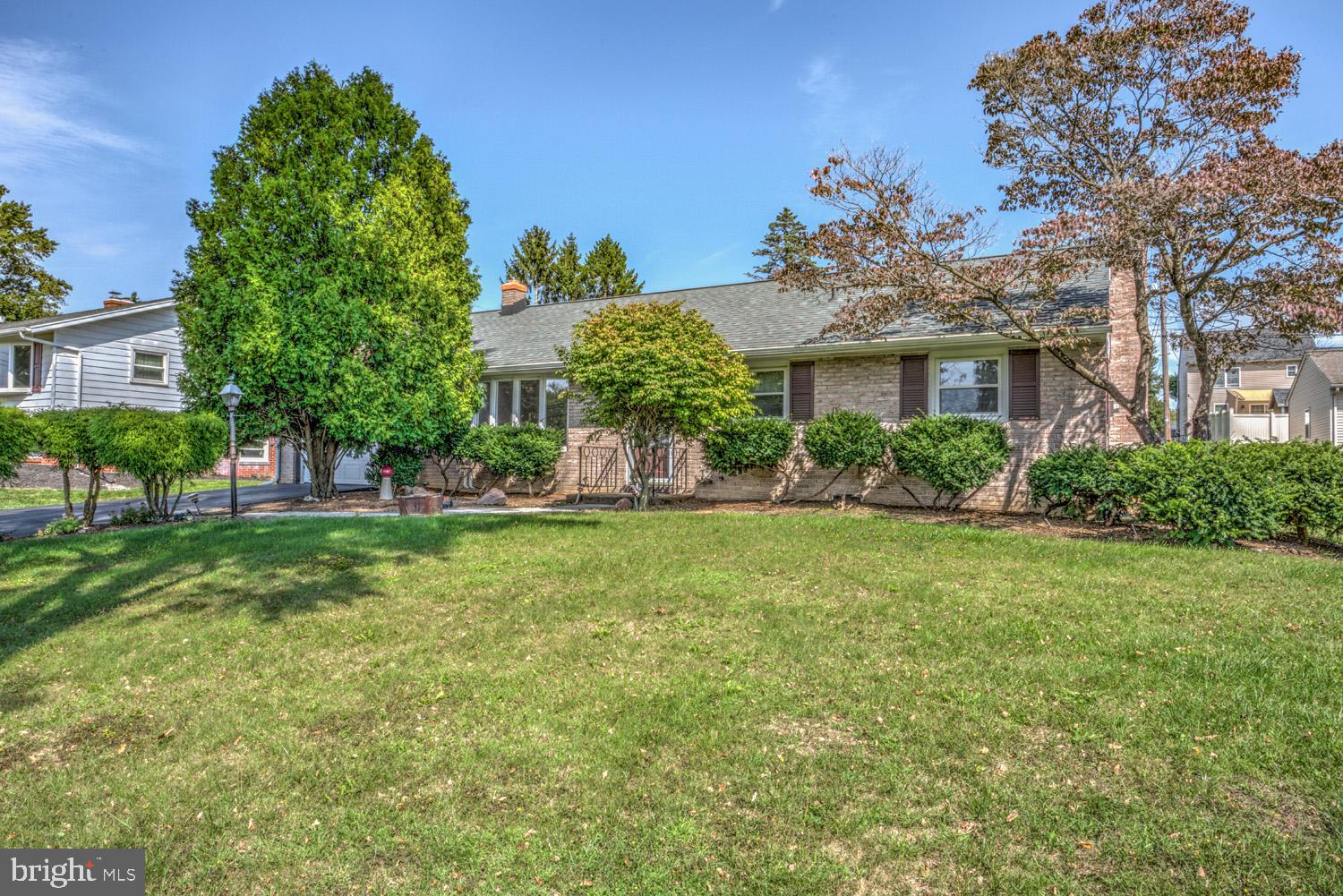 1053 Nissley Road Lancaster, PA 17601 - Photo 2 of 29 Large front yard