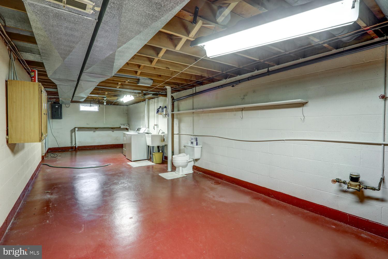 1053 Nissley Road Lancaster, PA 17601 - Photo 28 of 29 Great workshop area in Basement