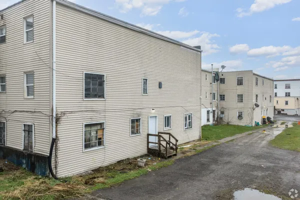 $200,000 | 2700-2708 North Street, Endicott, NY 13760