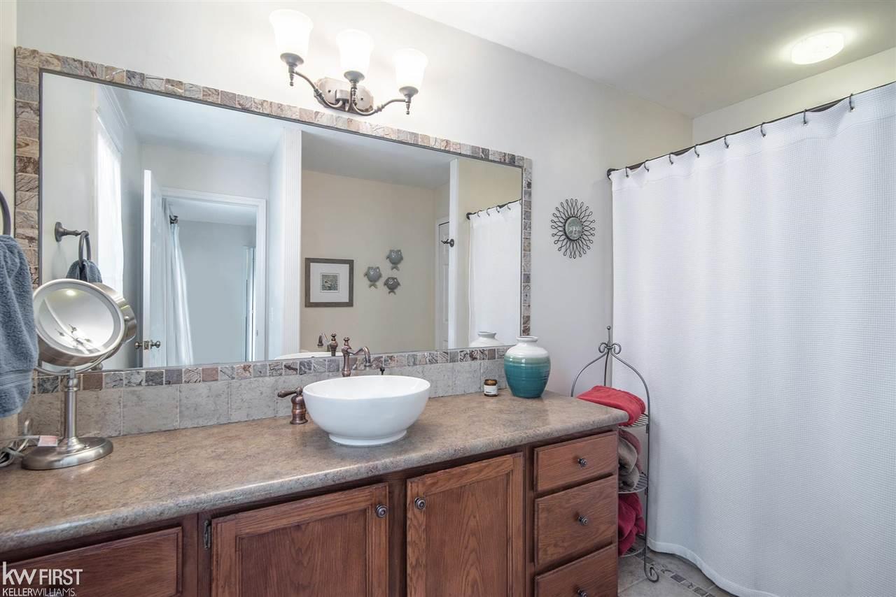 13529 Torrey Road Fenton, MI 48430 - Photo 21 of 40
