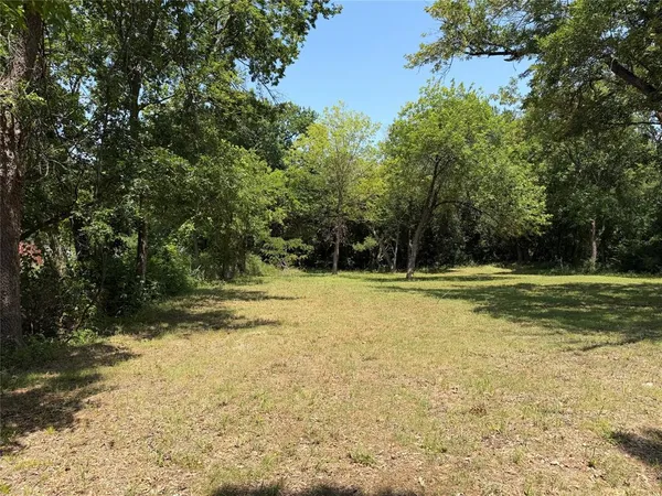$70,000 | 901 South Bryant Avenue, Sherman, TX 75092