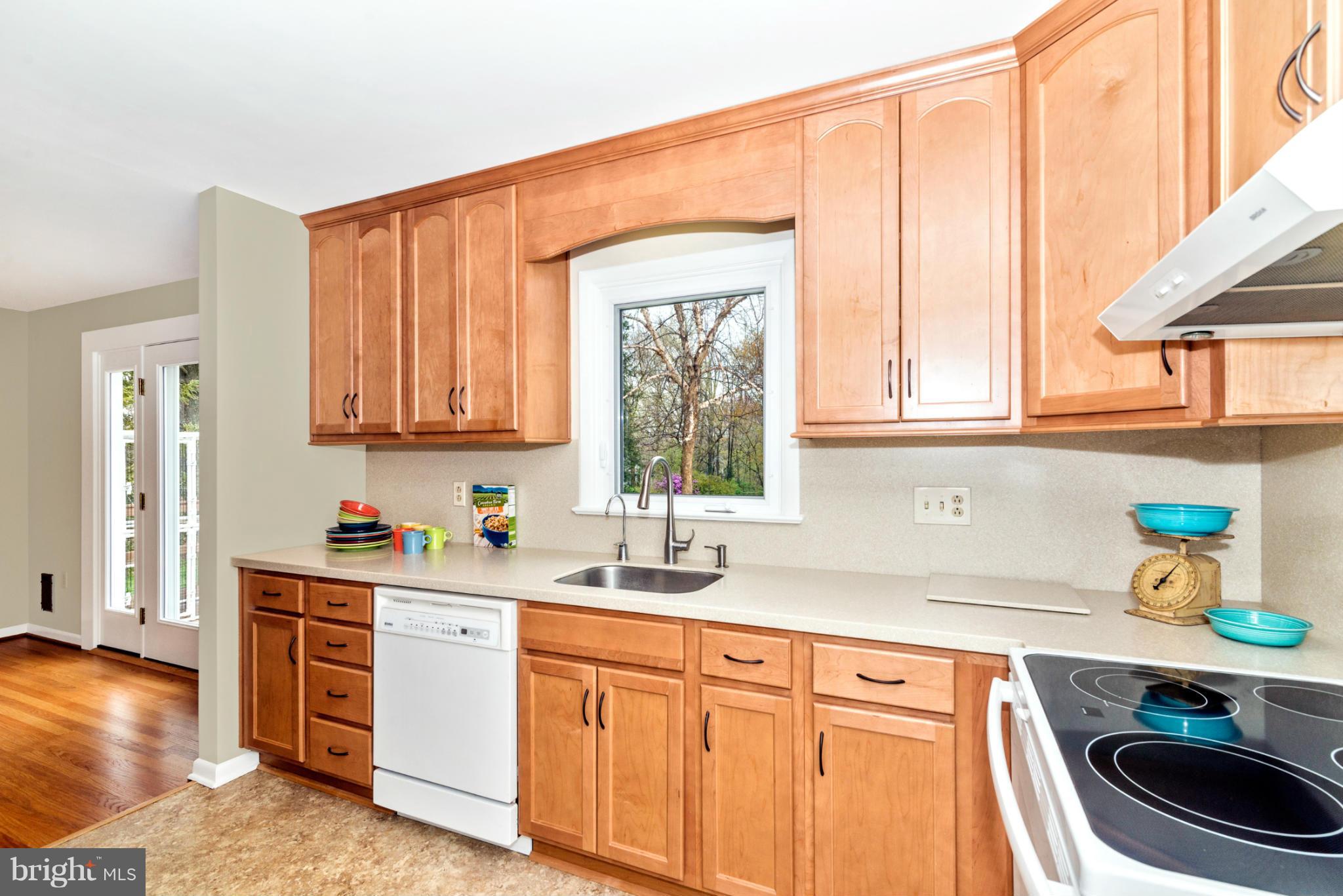 17032 Frederick Road Mount Airy, MD 21771 - Photo 11 of 29 Kitchen adjacent to the Family Room