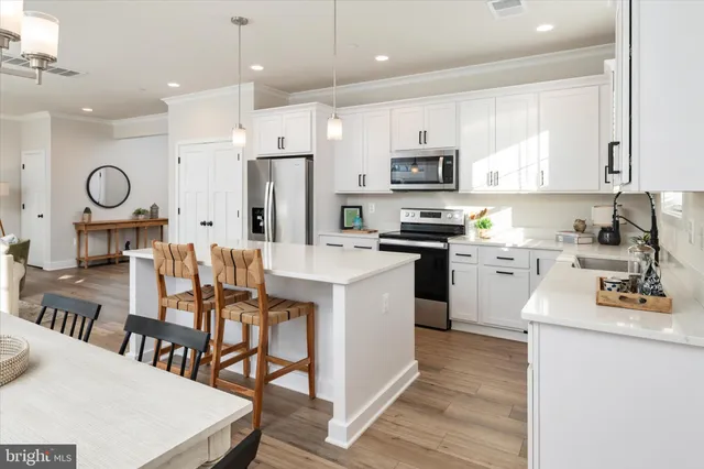 $699,000 | 341 Maryland Avenue, Edgewater, MD 21037