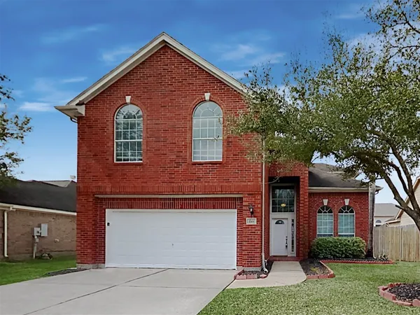 $2,400 | 411 Cedar Point Drive, League City, TX 77573