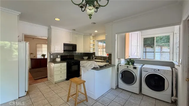 $4,999 | 15227 Greenleaf Street, Sherman Oaks, CA 91403