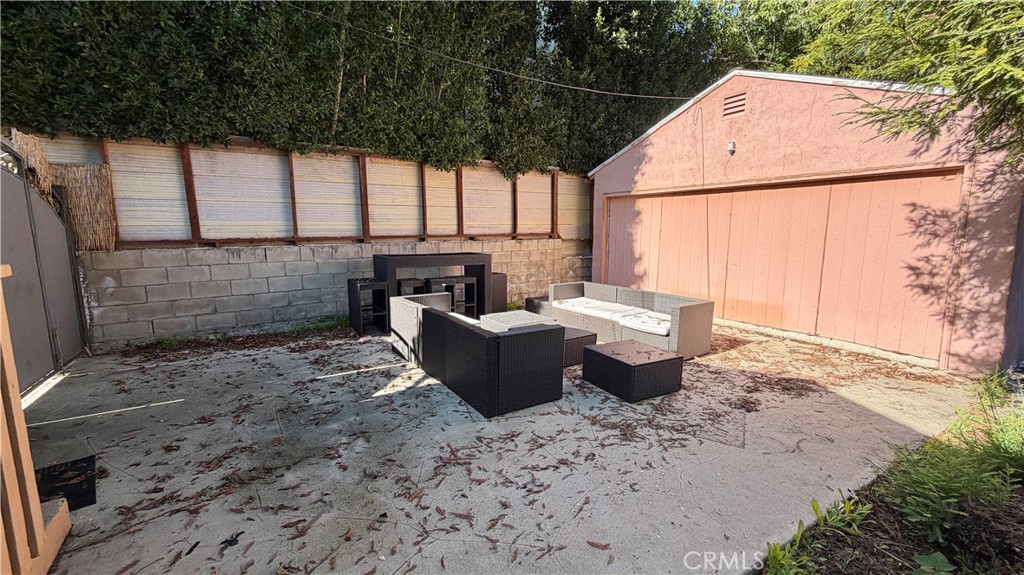 15227 Greenleaf Street Sherman Oaks, CA 91403 - Photo 23 of 43