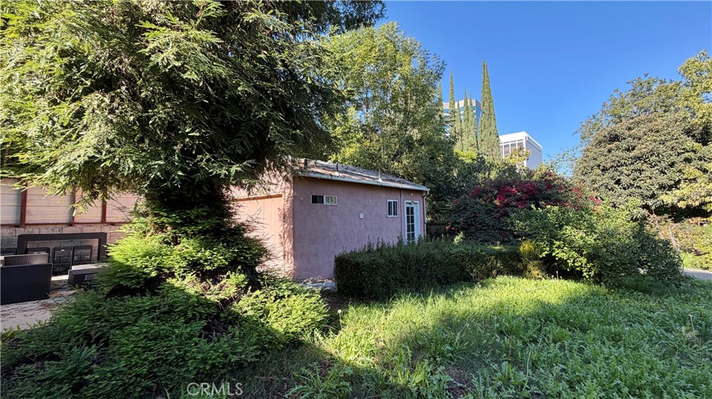 15227 Greenleaf Street Sherman Oaks, CA 91403 - Photo 25 of 43