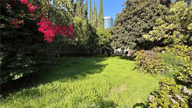 $4,999 | 15227 Greenleaf Street, Sherman Oaks, CA 91403