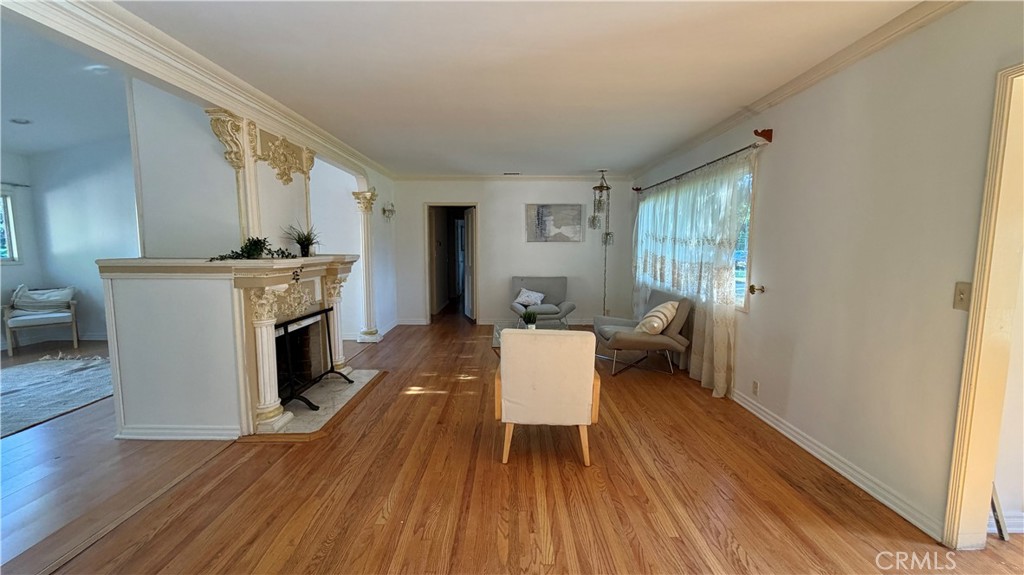 15227 Greenleaf Street Sherman Oaks, CA 91403 - Photo 3 of 43