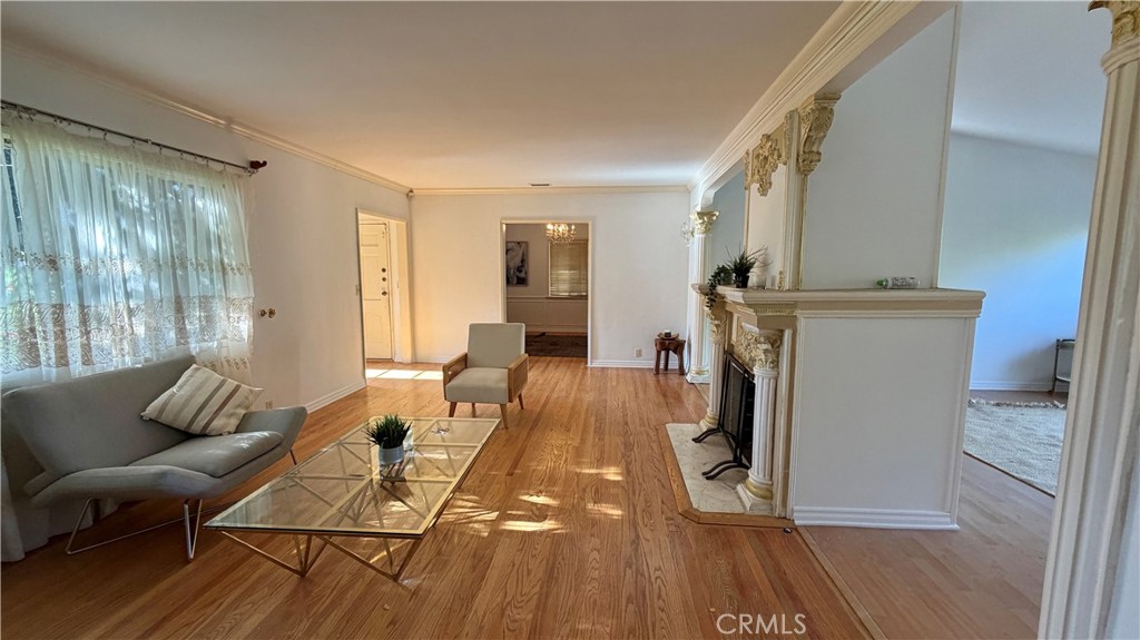 15227 Greenleaf Street Sherman Oaks, CA 91403 - Photo 9 of 43