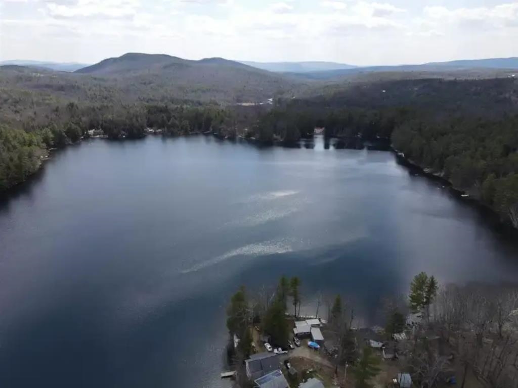 11 Indian Point Road Croydon, NH 03773 - Photo 2 of 12