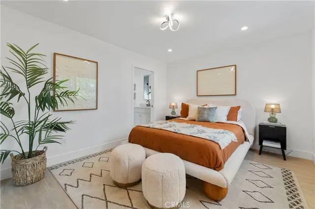 $1,325,000 | 5248 Segals Way, Sherman Oaks, CA 91411