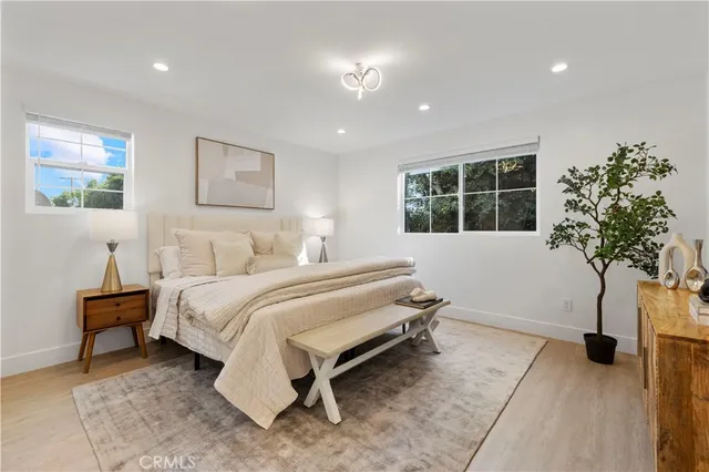 $1,325,000 | 5248 Segals Way, Sherman Oaks, CA 91411