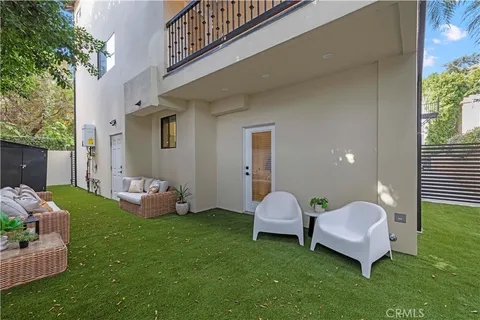 $1,325,000 | 5248 Segals Way, Sherman Oaks, CA 91411