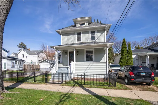 $6,500 | 18 North Main Street, Naperville, IL 60540