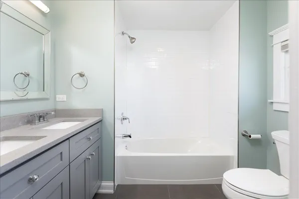 $6,500 | 18 North Main Street, Naperville, IL 60540