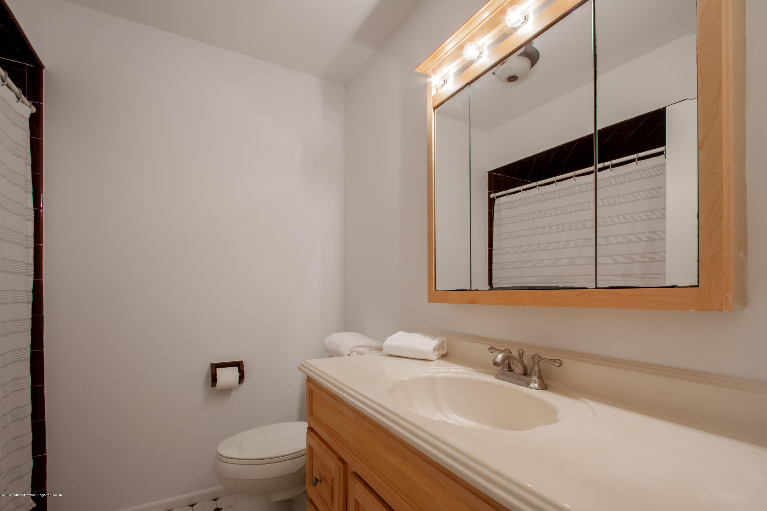 18 Cypress Neck Road Lincroft, NJ 07738 - Photo 20 of 28 IMG_2376-HDR (1)