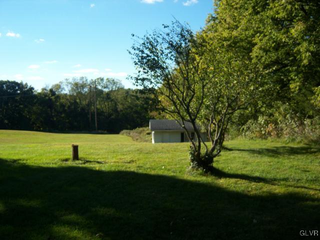 656 Belvidere Corner Road Mount Bethel, PA 18343 - Photo 3 of 3 Gallery Image 3