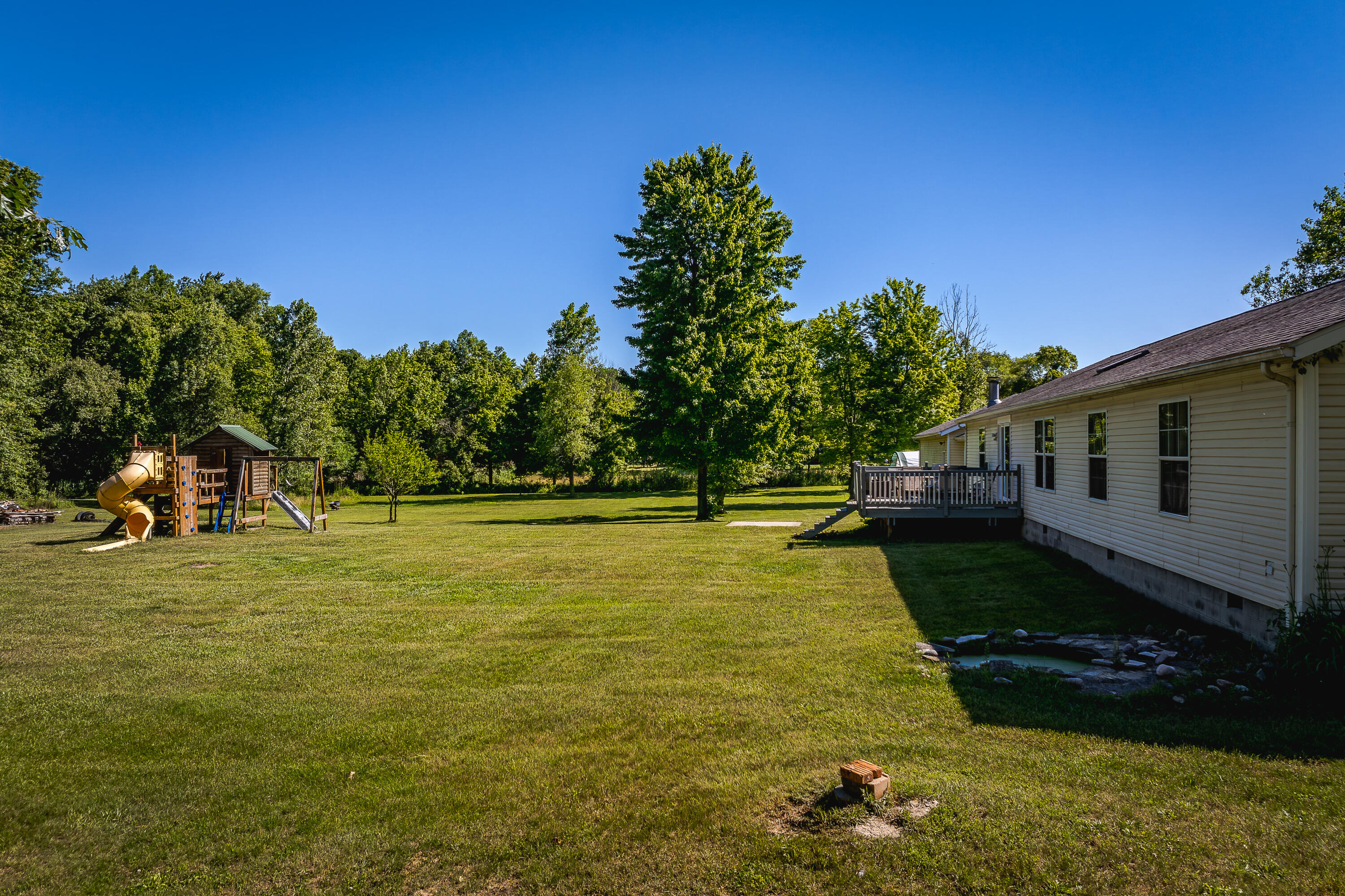 489 East Furness Road Michigan City, IN 46360 - Photo 32 of 42 3000x1999