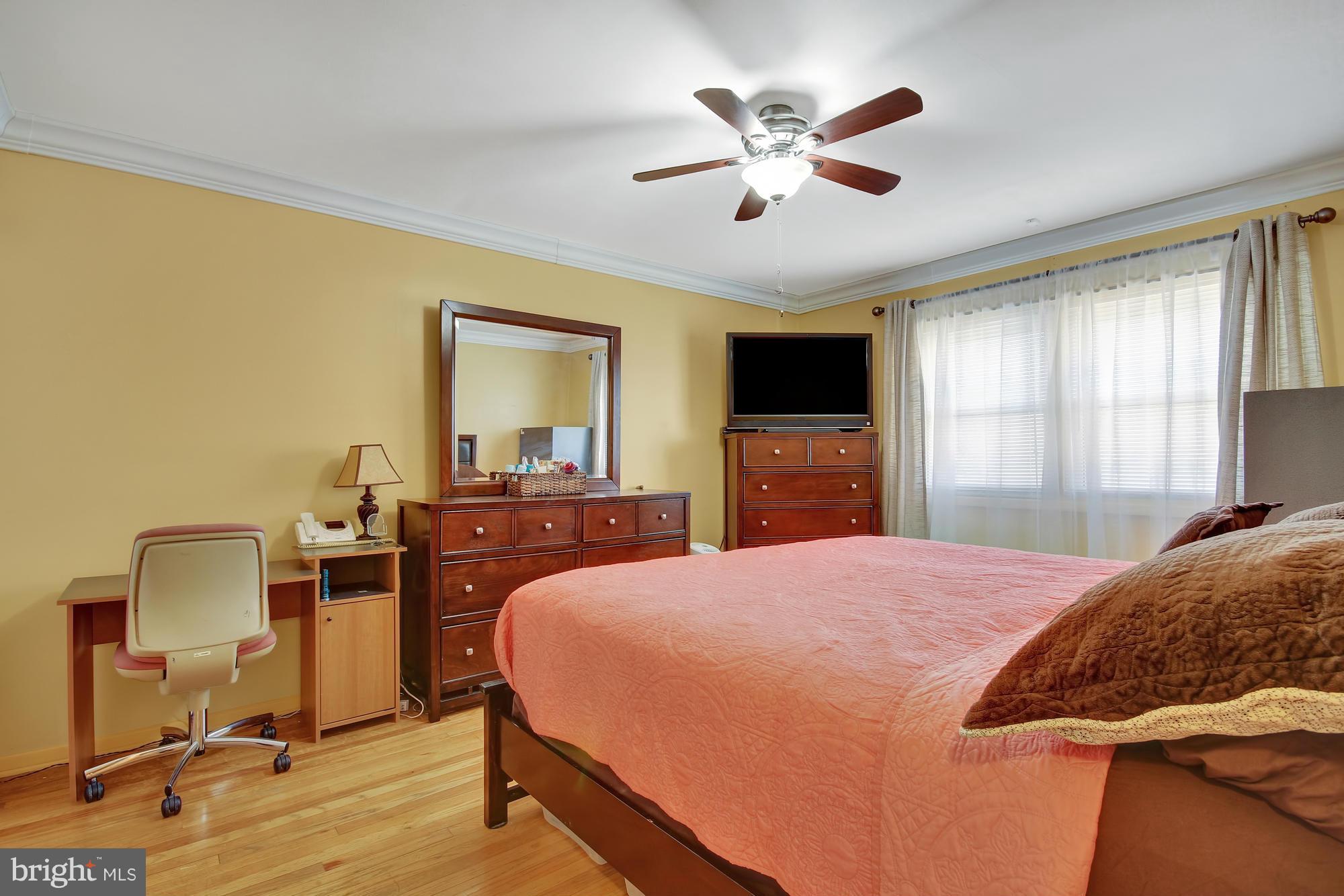 6243 Robin Hill Road Baltimore, MD 21207 - Photo 11 of 30 Bedroom (Master)